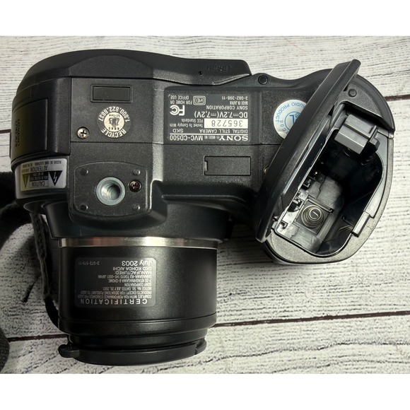 Sony CD Mavica 5MP Digital Camera w/ 3x Optical Zoom MVC-CD500 Disc Error Read - Picture 11 of 11